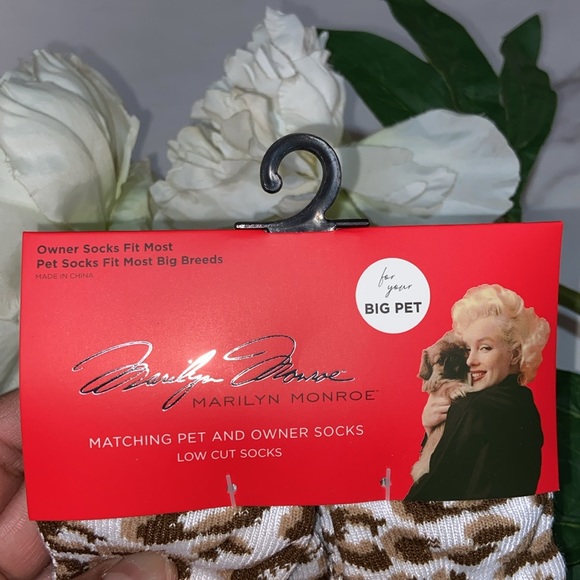 Marilyn Monroe Matching Pet & Owner Low cut Sock Set, Big Pet - Picture 6 of 17